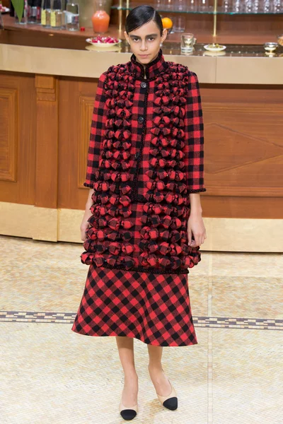 Look 13